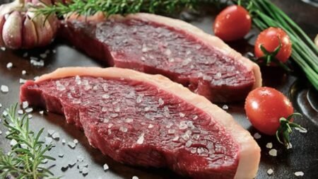 Carne cara faz consumo desabar 45%